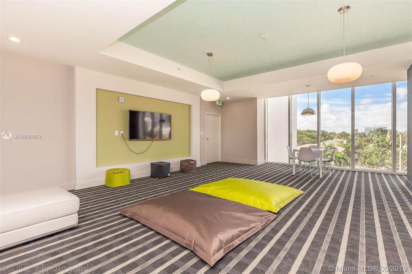 BAY HOUSE MIAMI CONDO - Residential