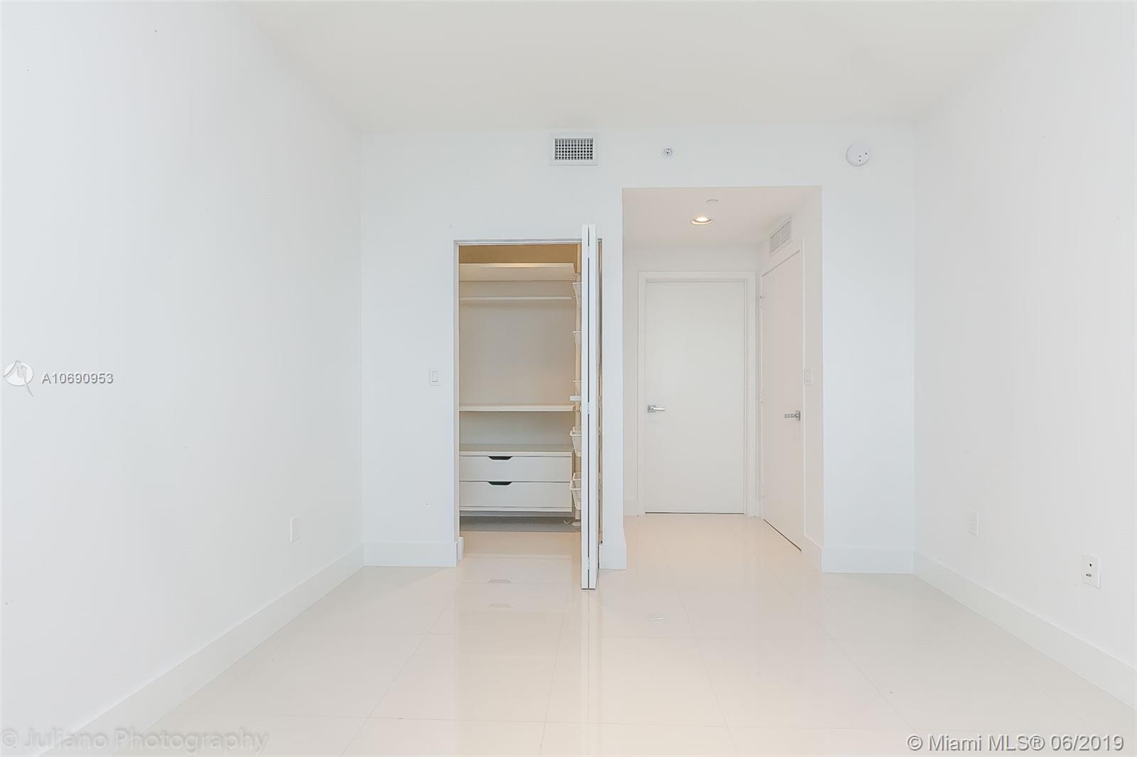 BAY HOUSE MIAMI CONDO - Residential
