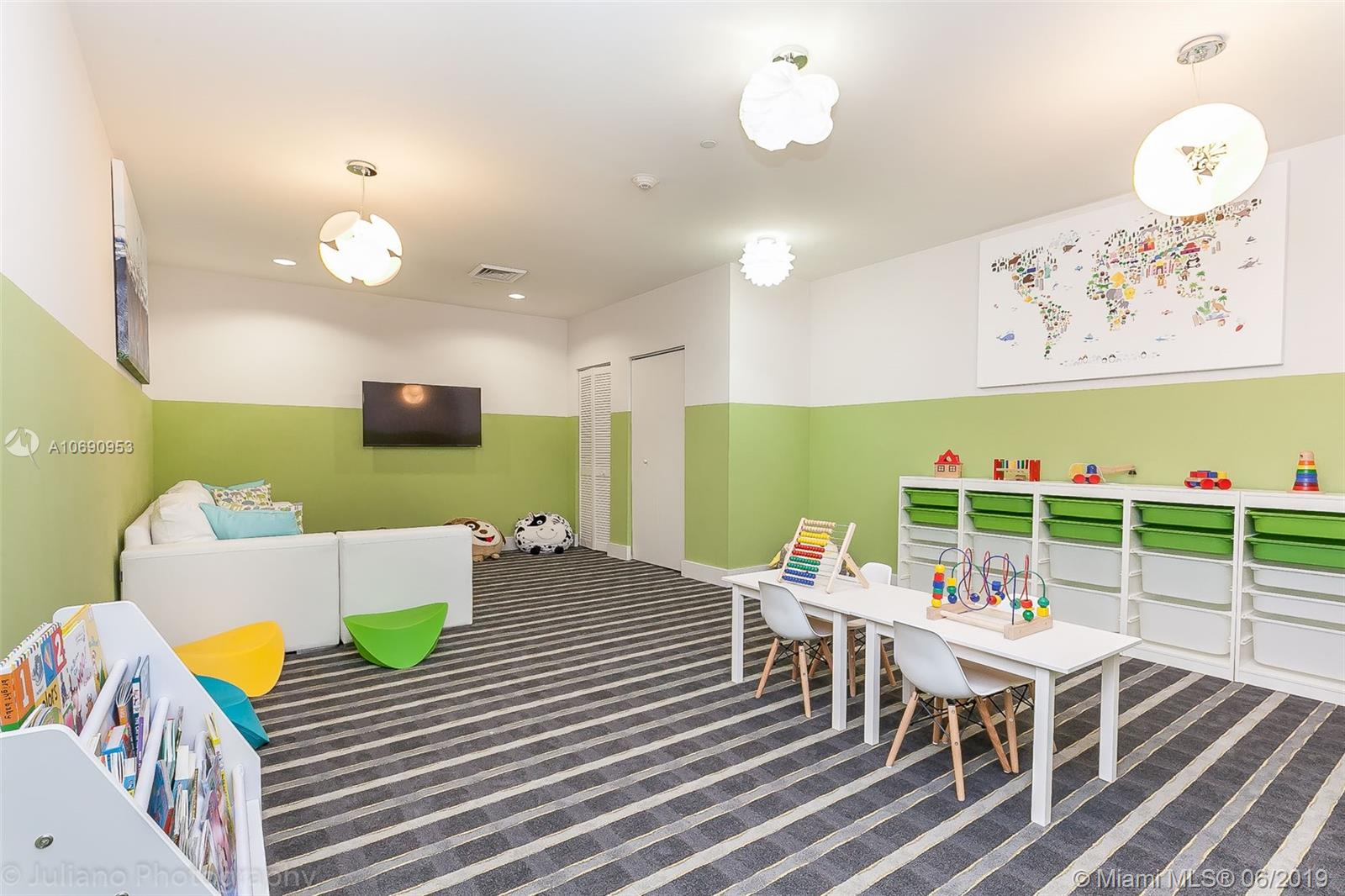 BAY HOUSE MIAMI CONDO - Residential