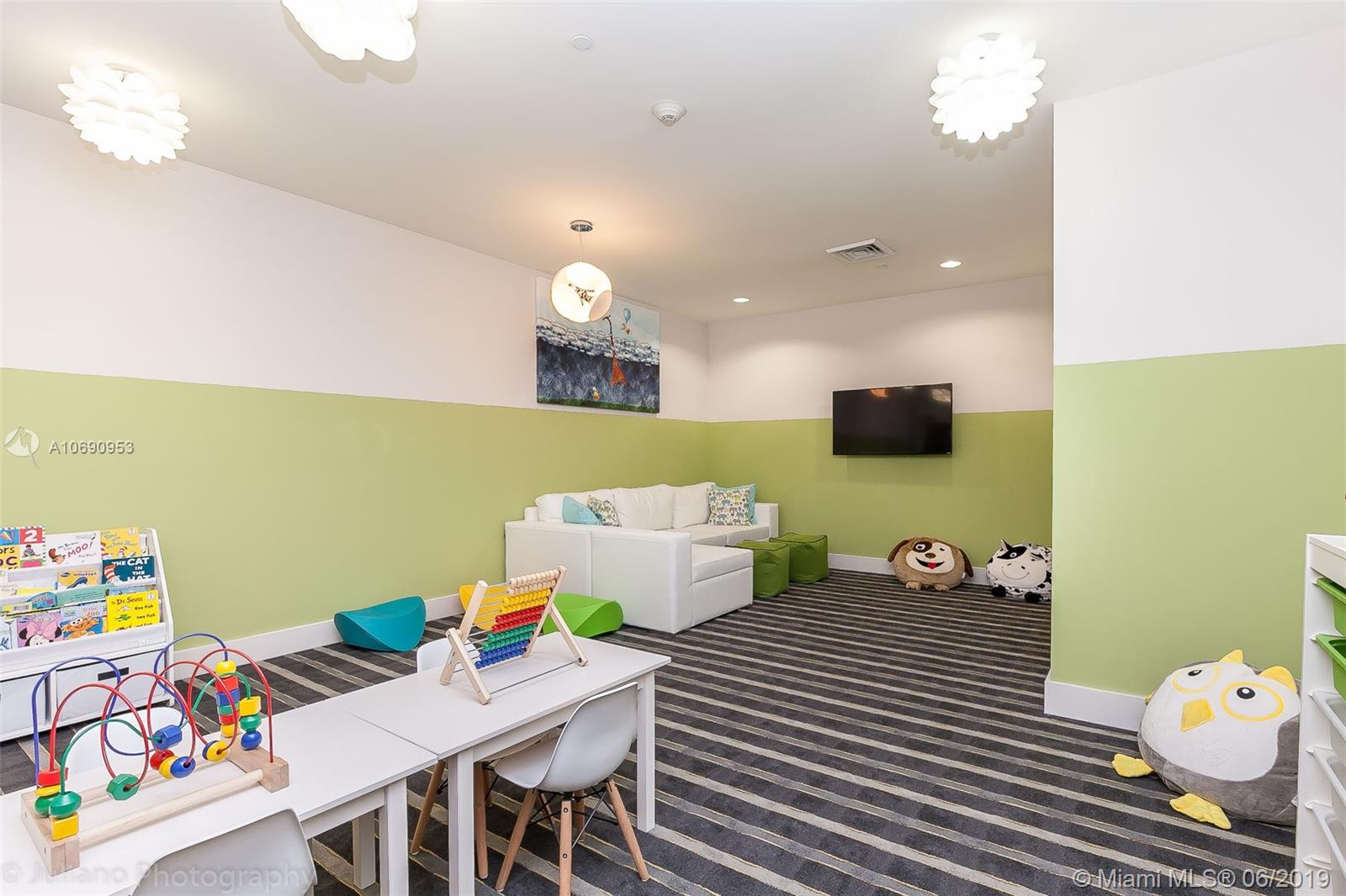 BAY HOUSE MIAMI CONDO - Residential