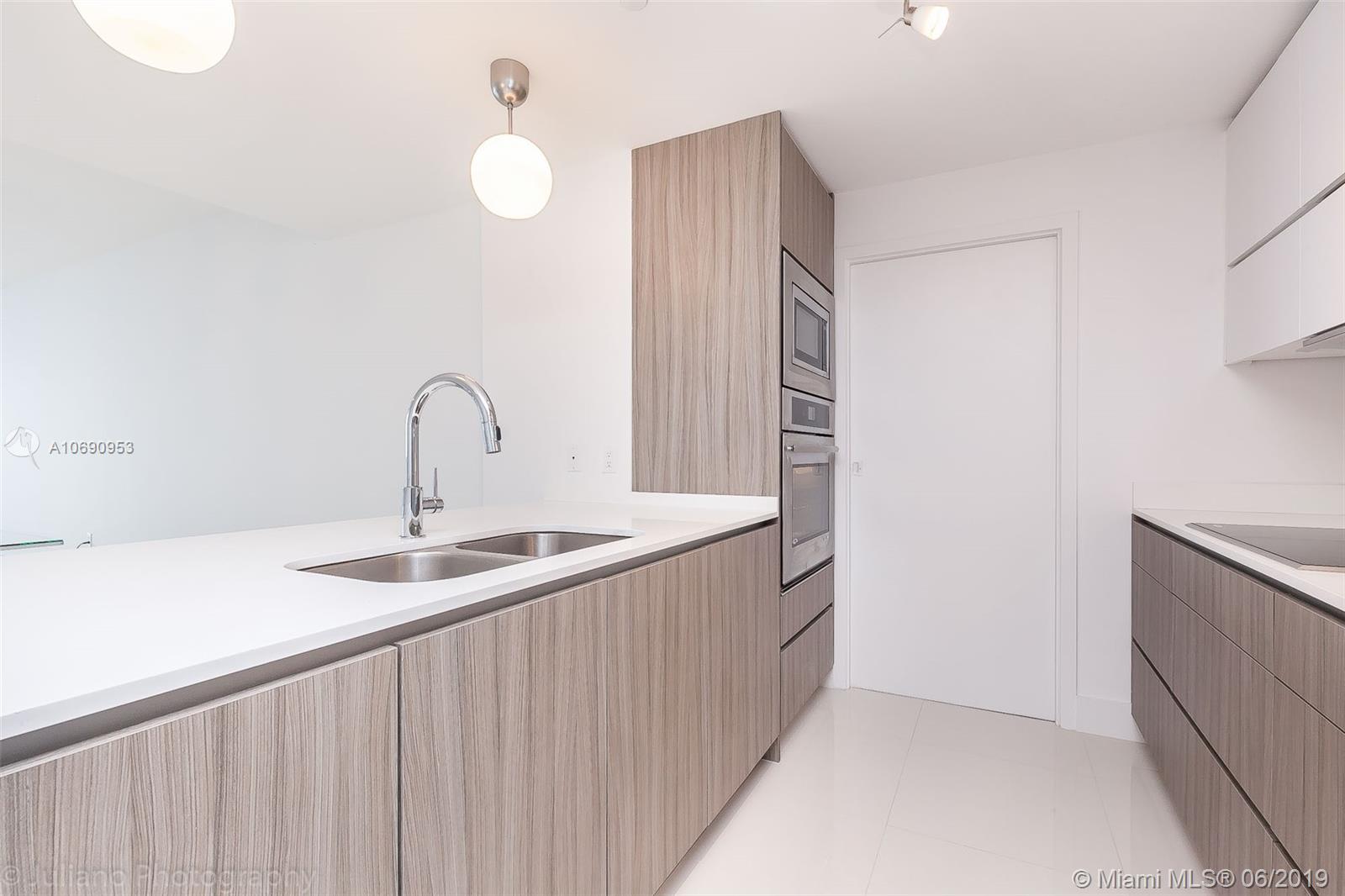 BAY HOUSE MIAMI CONDO - Residential