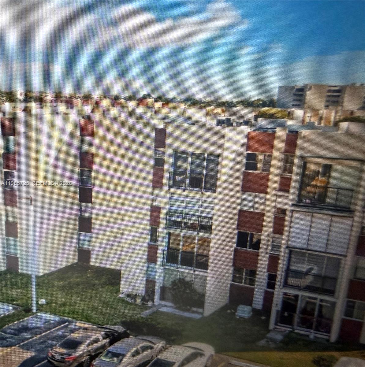 VERSAILLE GARDENS I CONDO - Residential