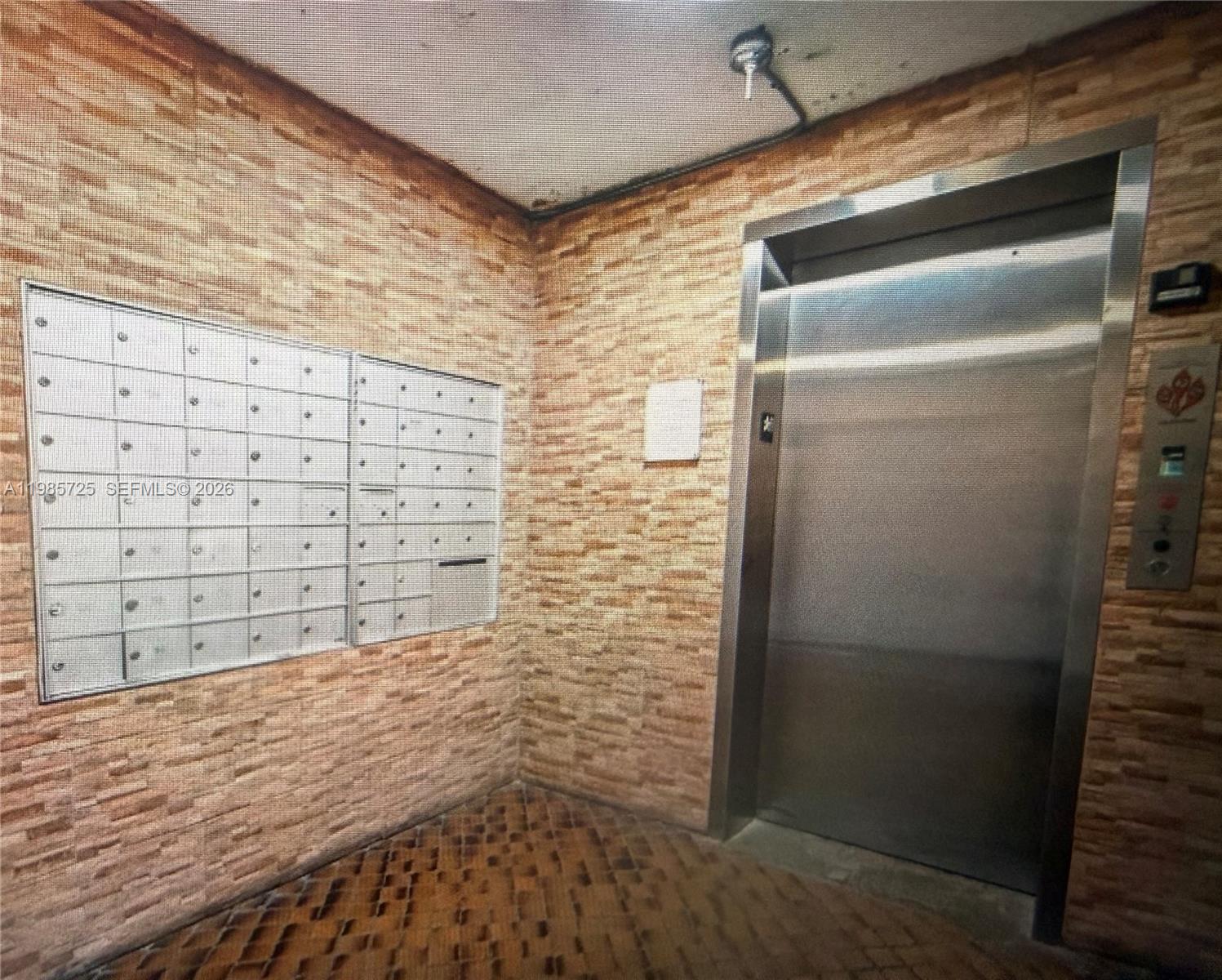 VERSAILLE GARDENS I CONDO - Residential