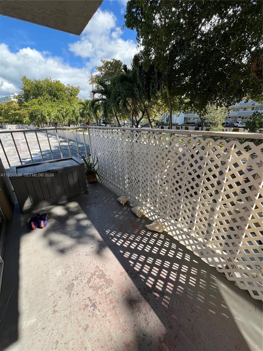 BAYVIEW PALMS CONDO - Residential