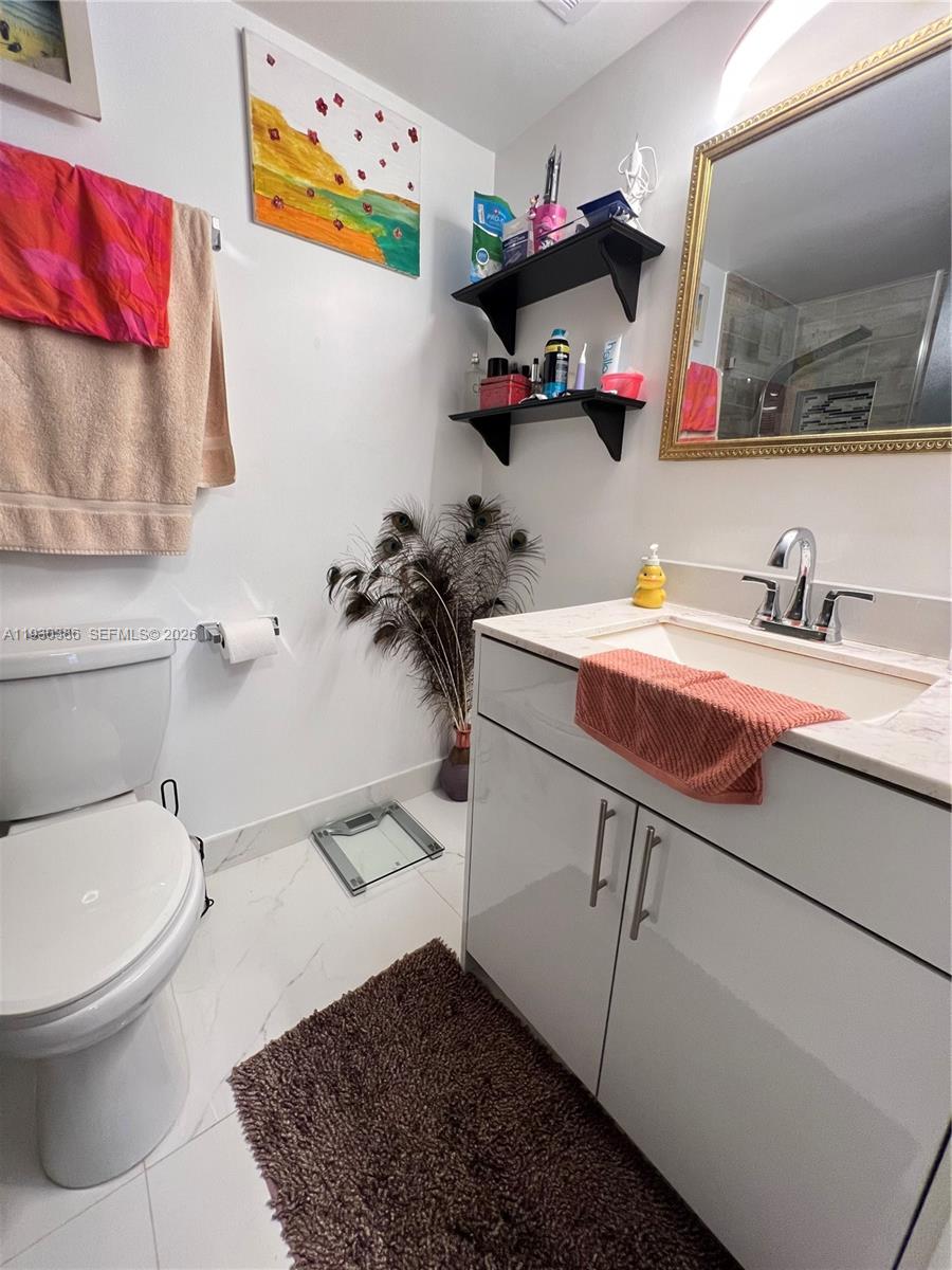 BAYVIEW PALMS CONDO - Residential