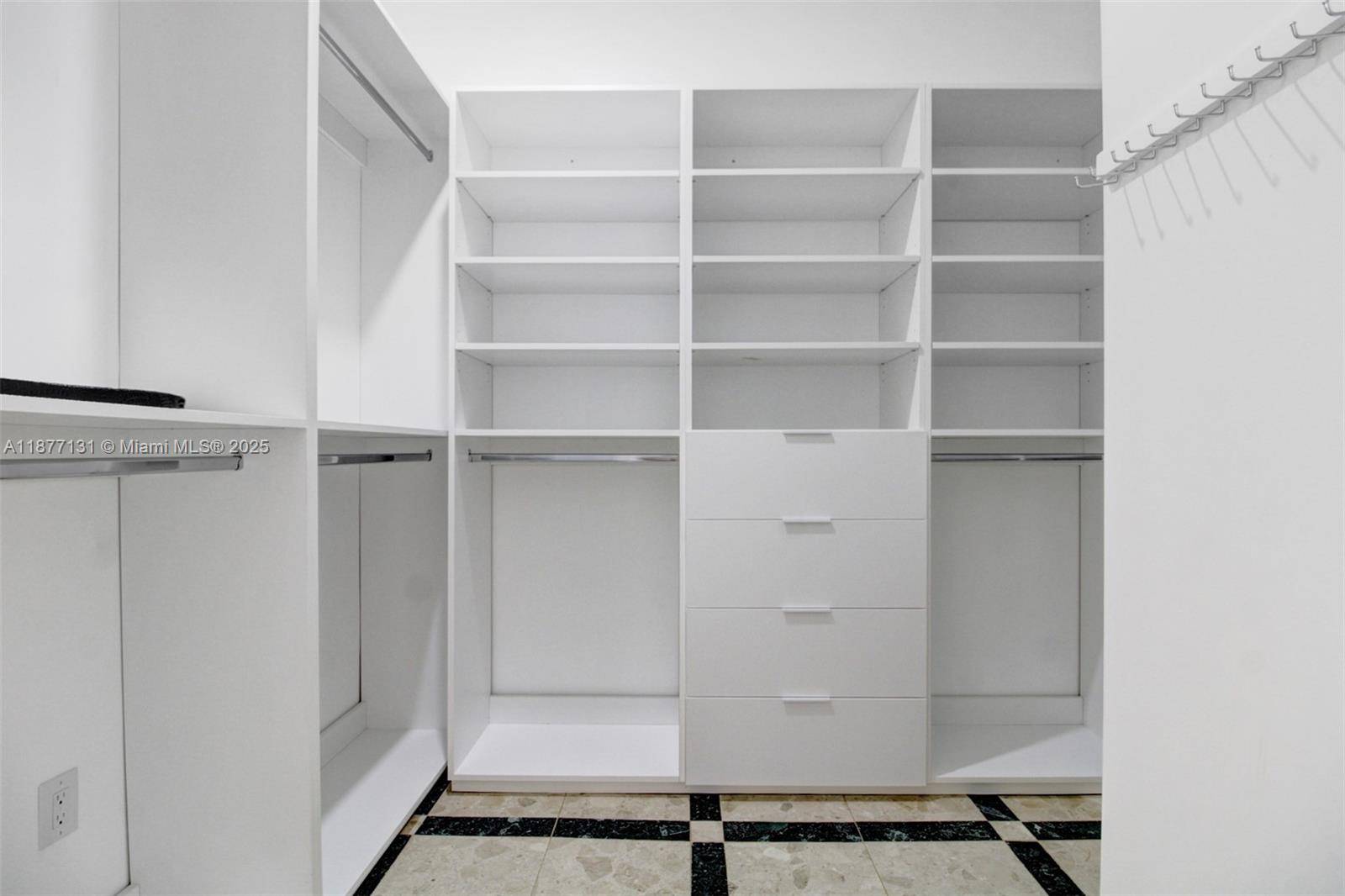 BIRD ROAD FARMSITES - Residential