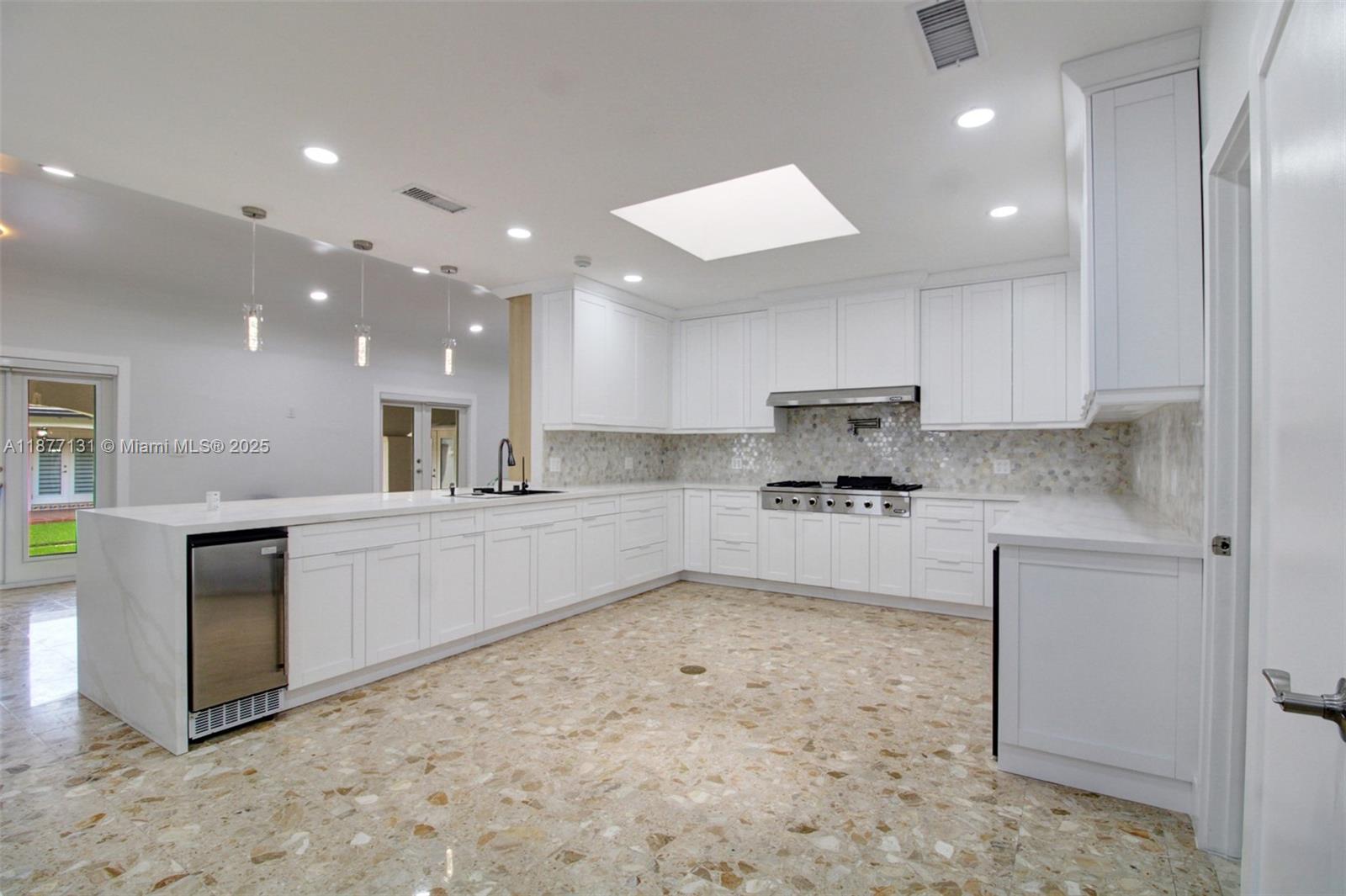 BIRD ROAD FARMSITES - Residential