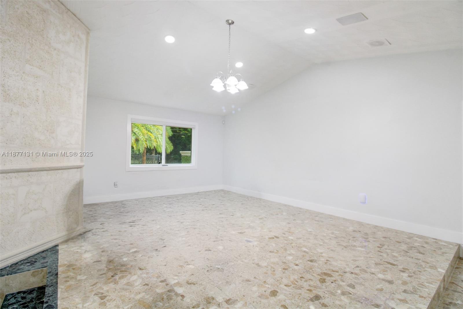 BIRD ROAD FARMSITES - Residential