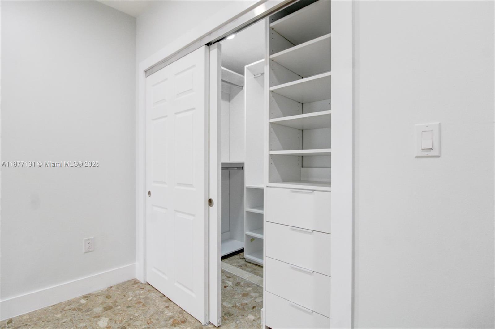 BIRD ROAD FARMSITES - Residential