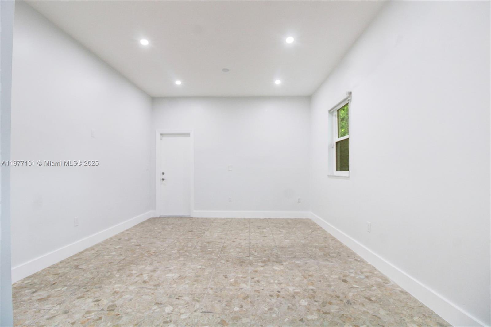 BIRD ROAD FARMSITES - Residential