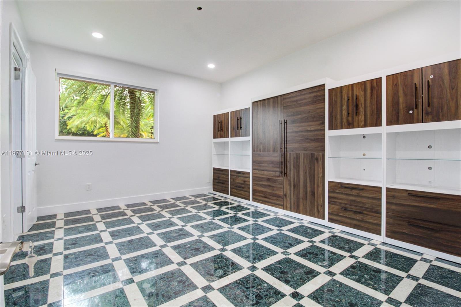 BIRD ROAD FARMSITES - Residential