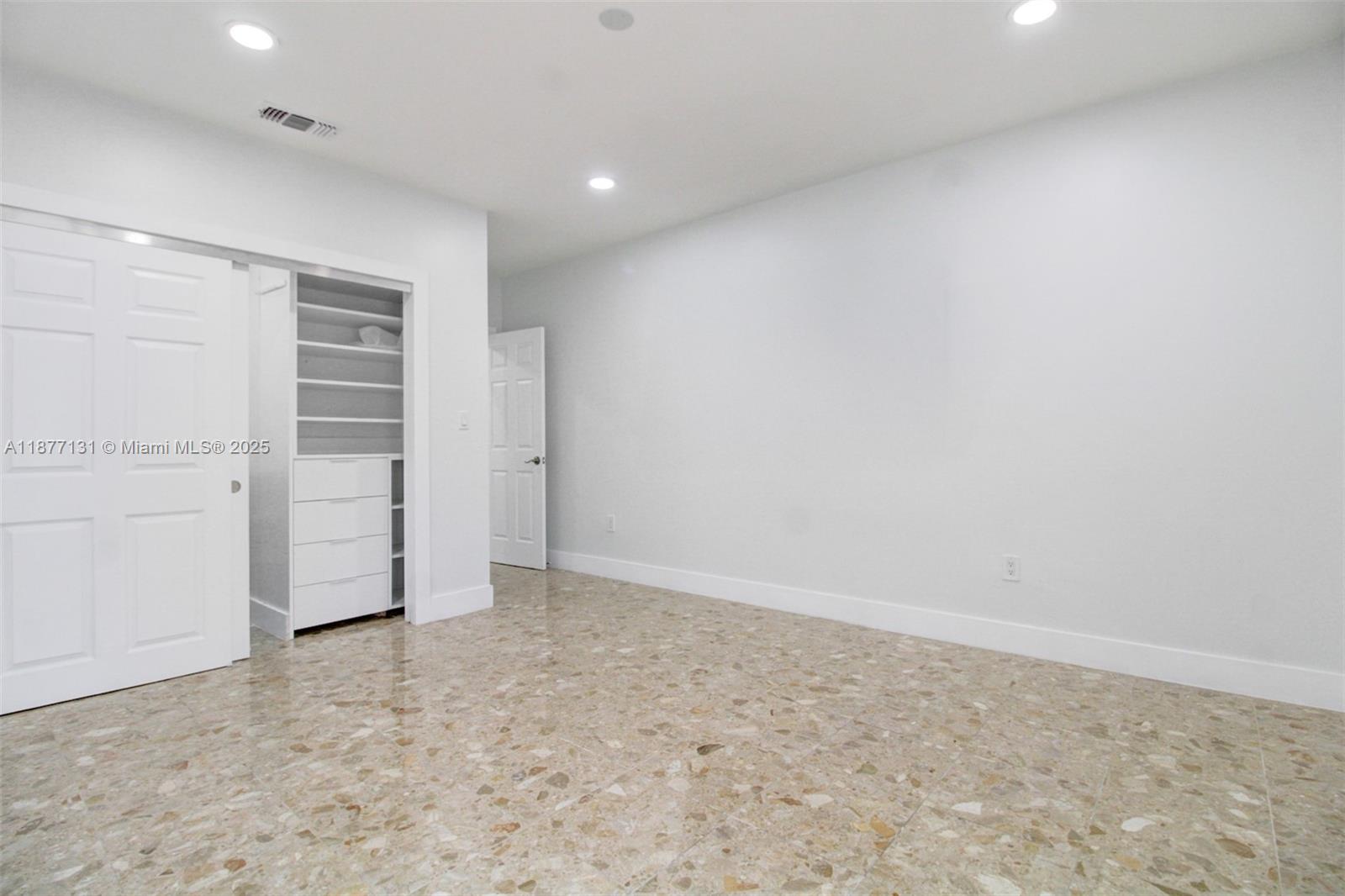 BIRD ROAD FARMSITES - Residential