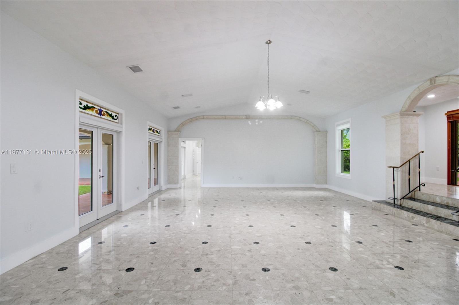 BIRD ROAD FARMSITES - Residential