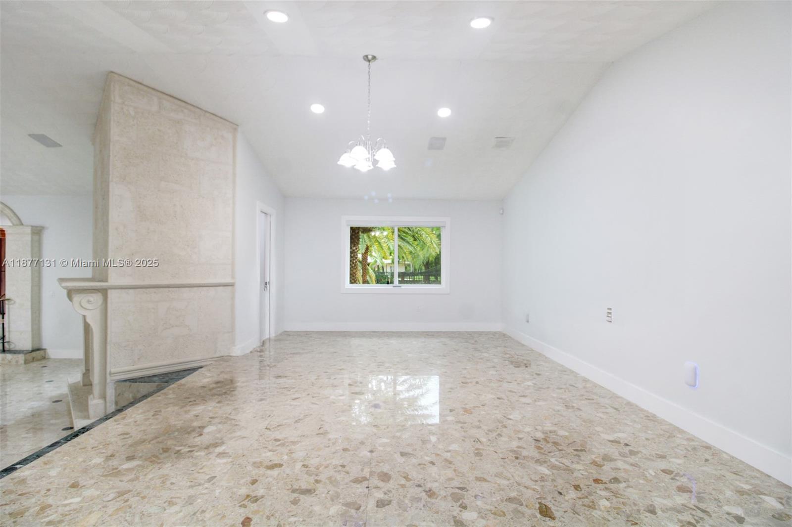 BIRD ROAD FARMSITES - Residential