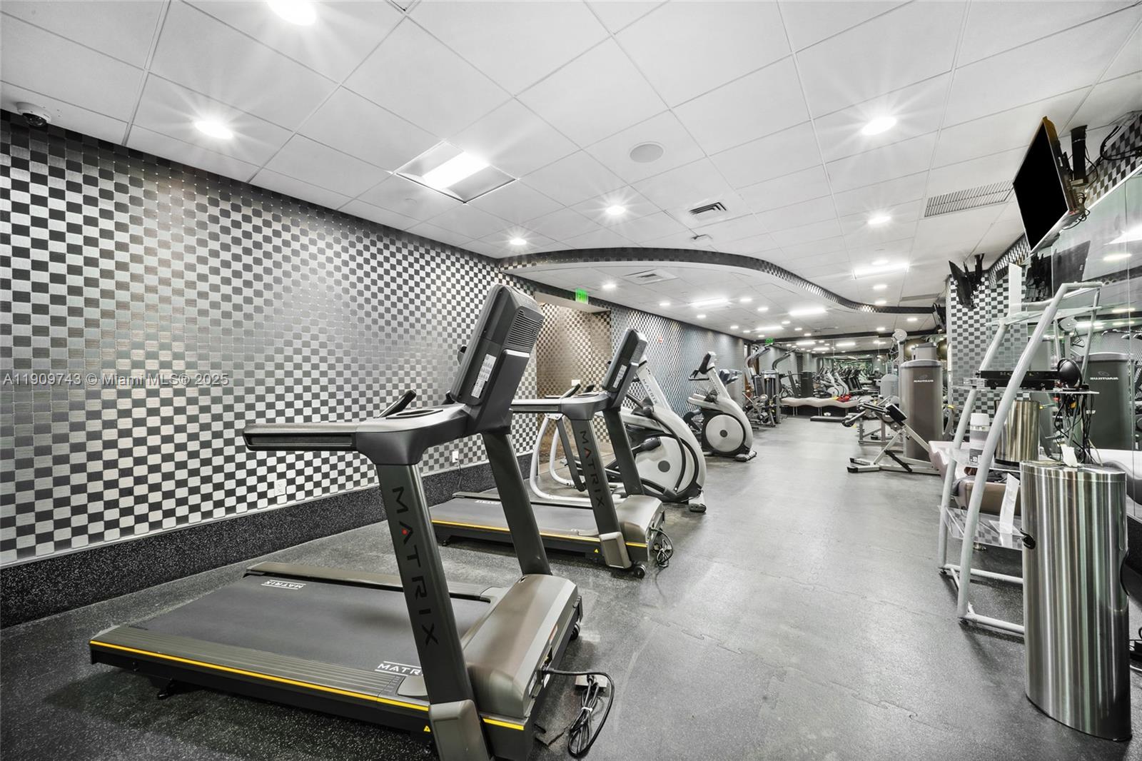 AZURE CONDO - Residential