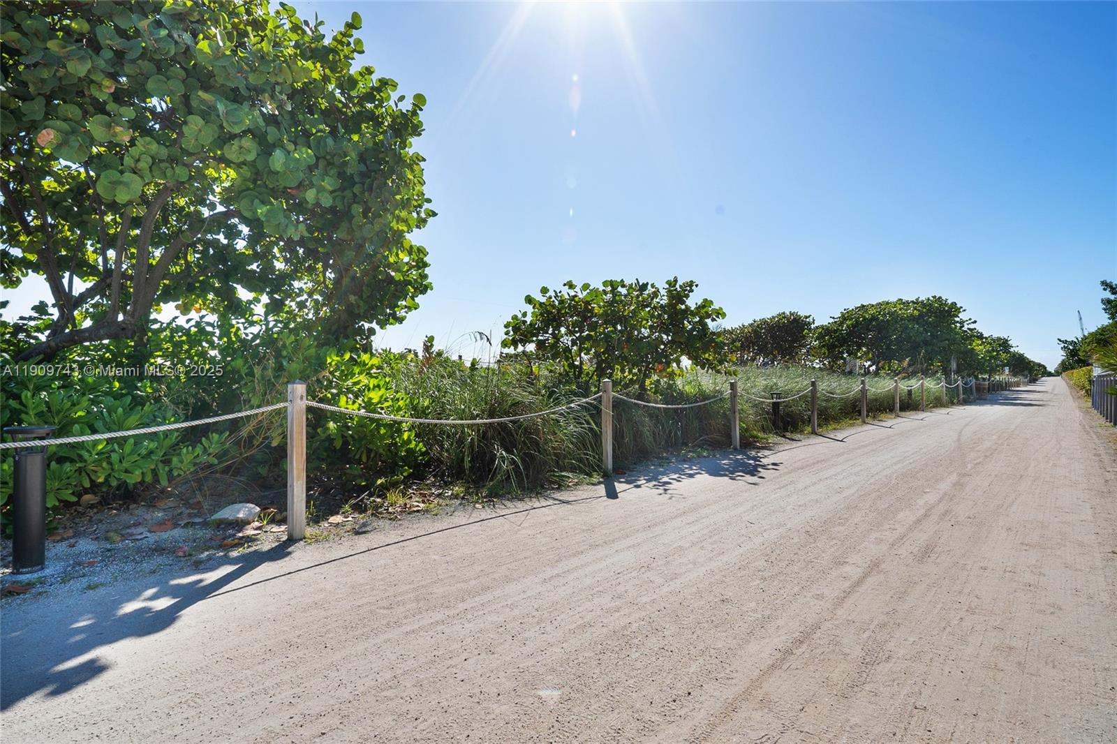 AZURE CONDO - Residential