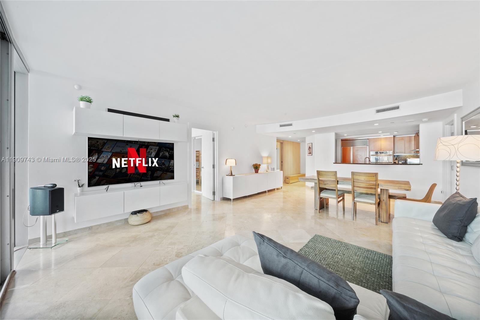 AZURE CONDO - Residential