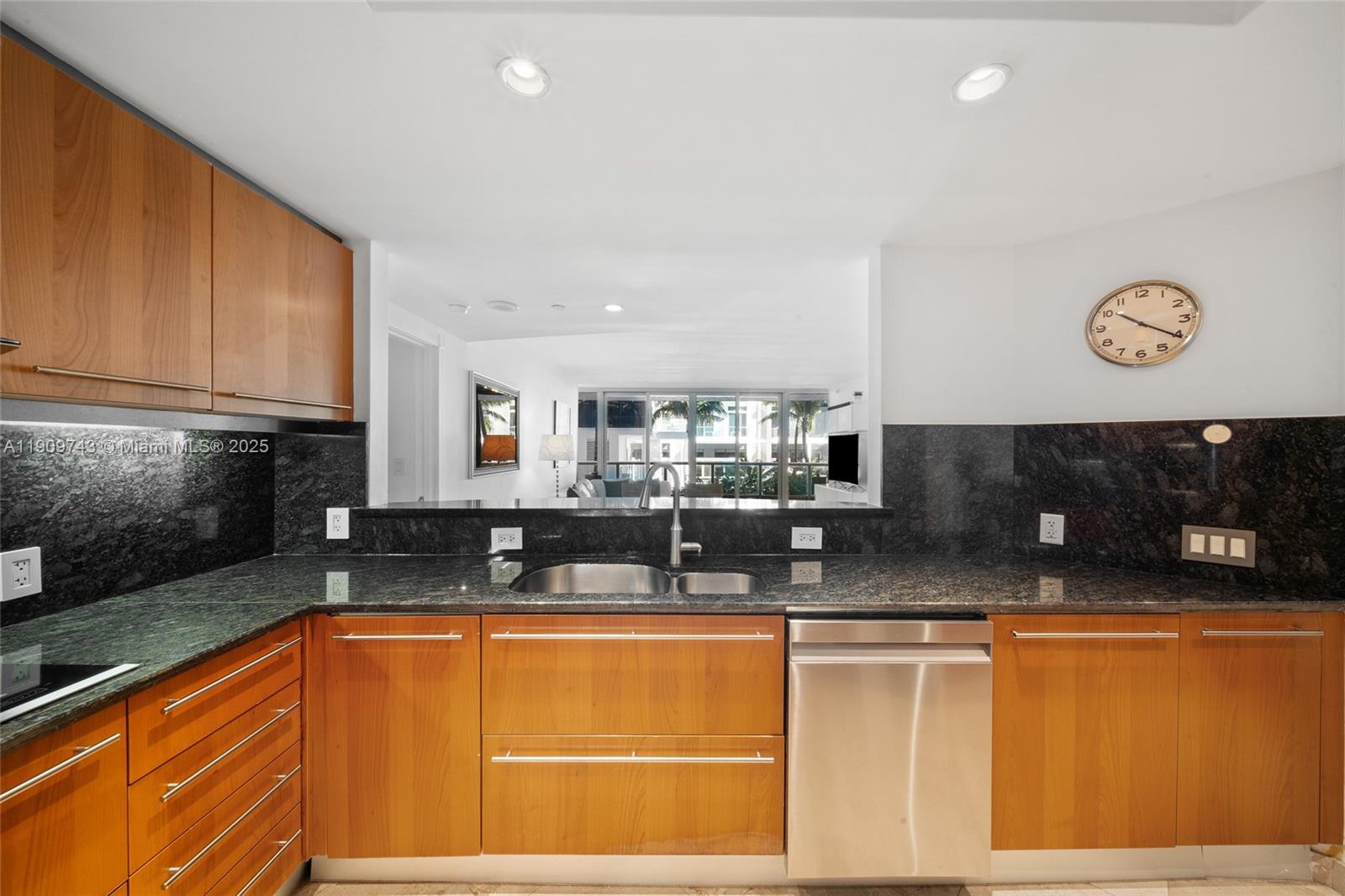 AZURE CONDO - Residential