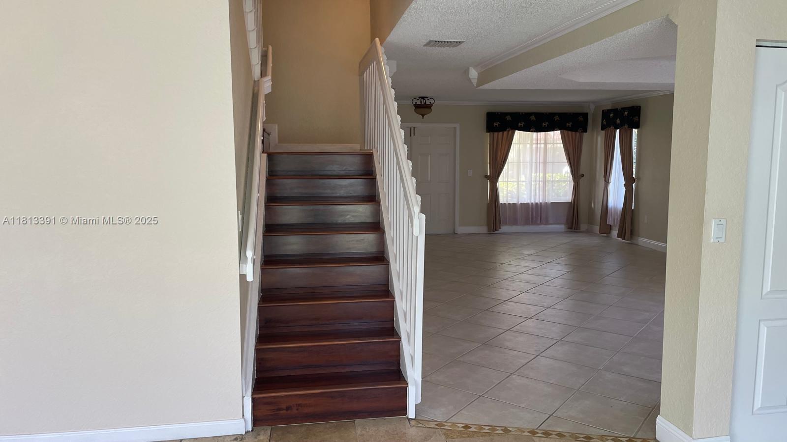LAKES BY THE BAY SEC 10 - Residential Lease