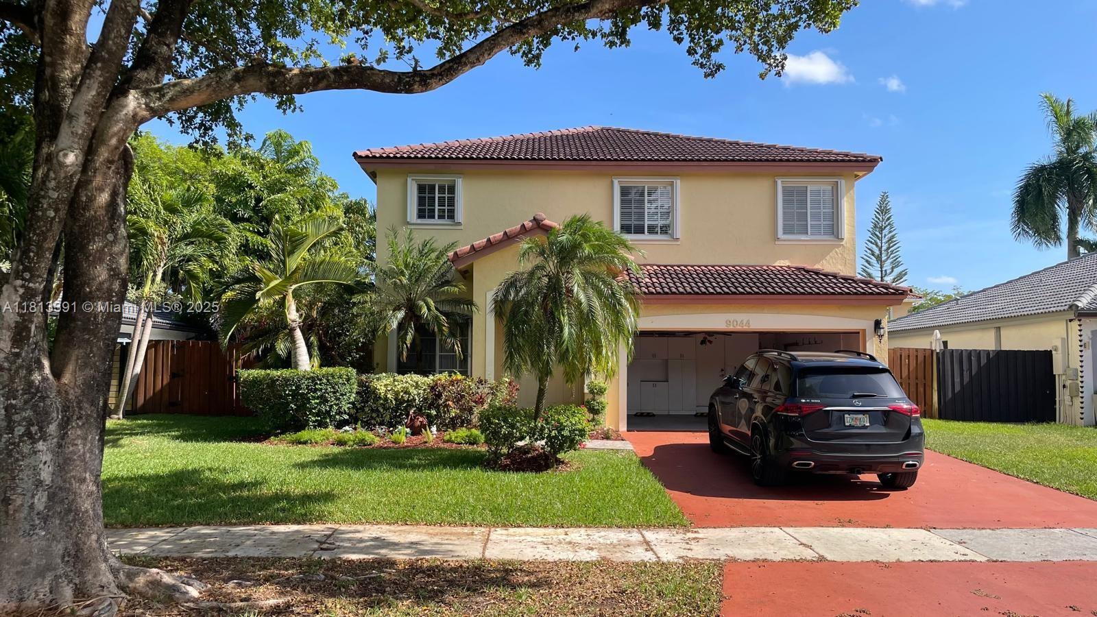 9044 Sw 212th Ln, Cutler Bay, Miami-Dade County, Florida - 4 Bedrooms  
3 Bathrooms - 