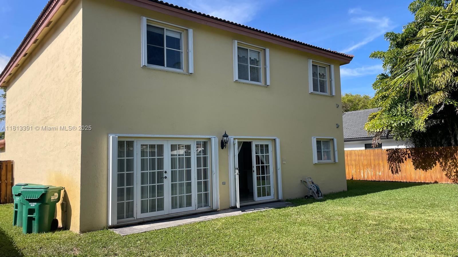 LAKES BY THE BAY SEC 10 - Residential Lease