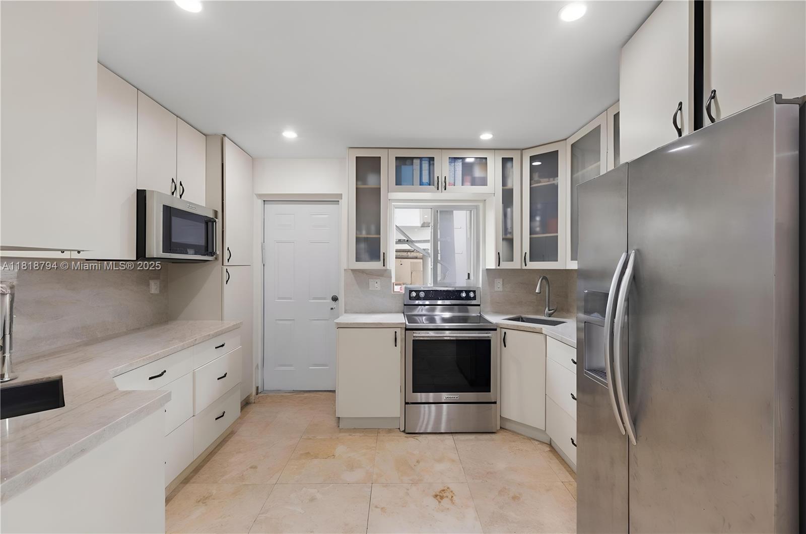 1601 Bay Rd 4