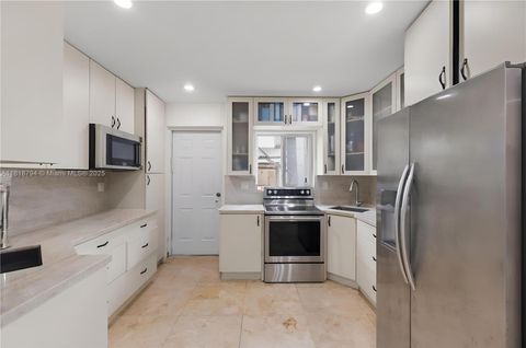 1601 Bay Rd 4 Miami Beach FL 33139