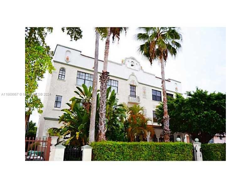 VENETIAN MANOR CONDO - Residential