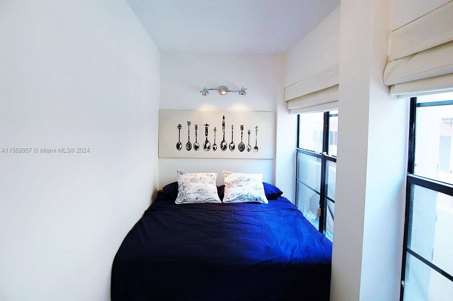 VENETIAN MANOR CONDO - Residential