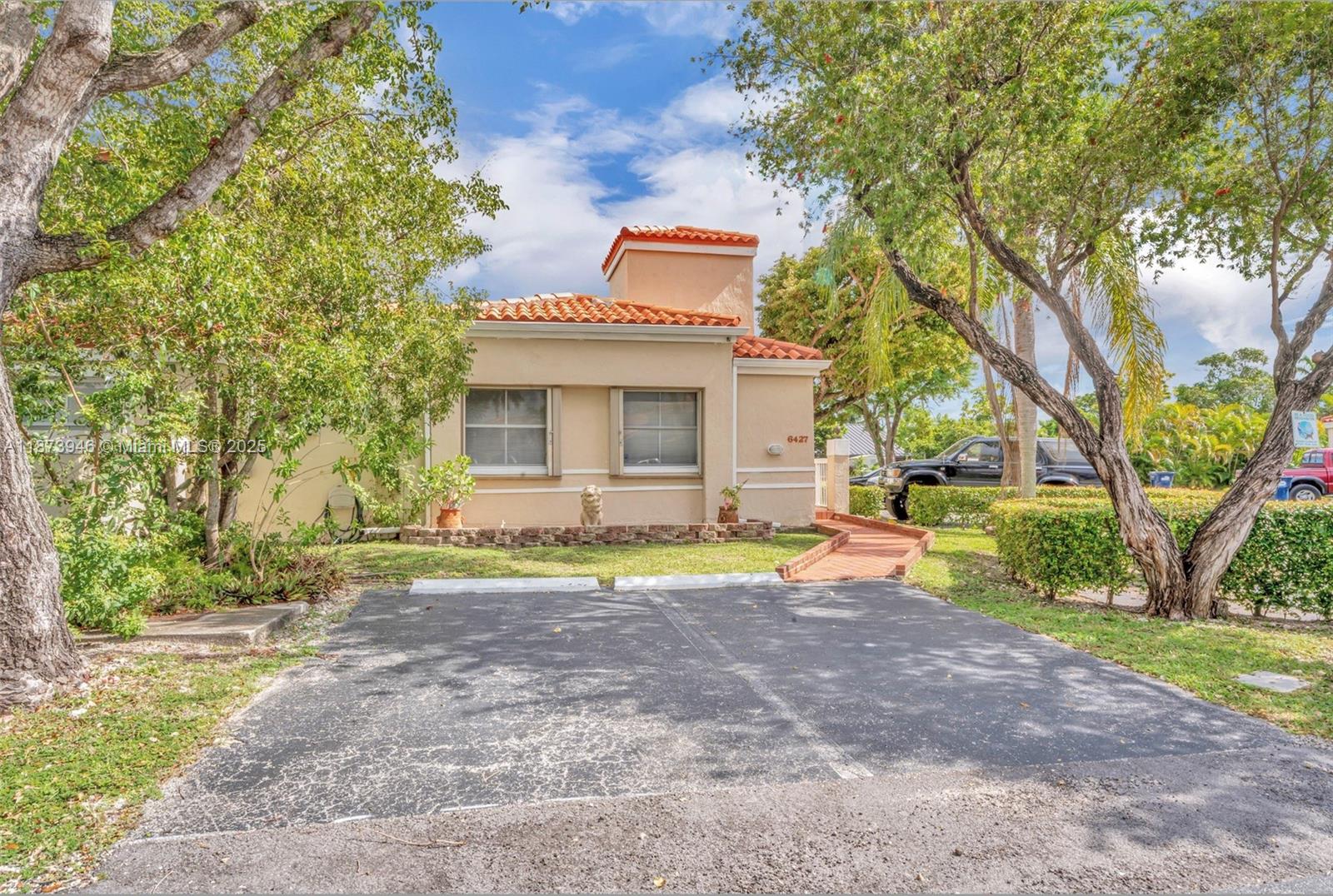 Welcome to this charming 3-bedroom, 2-bathroom villa located in the heart of Kendall. This beautifully maintained corner unit features a spacious open layout with tile flooring throughout, a bright living and dining area, and a modern kitchen equipped with stainless steel appliances and ample cabinet space. The primary bedroom includes an en-suite bathroom and generous closet space. Enjoy outdoor living on the private patio—perfect for relaxing or entertaining. The home also offers in-unit washer and dryer and two assigned parking spaces. Situated in a quiet and well-kept community with access to a pool and guest parking. Conveniently located near shops, restaurants, top-rated schools, and major highways.
