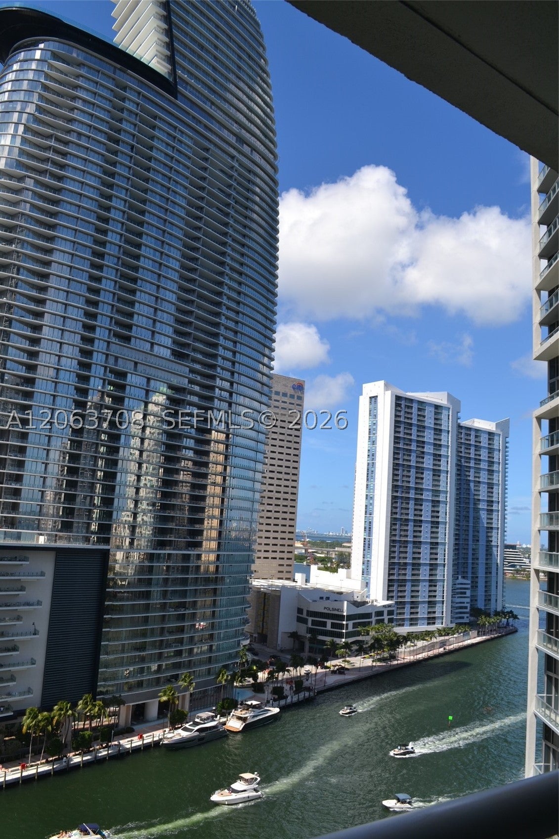 475 Brickell Ave 1814
