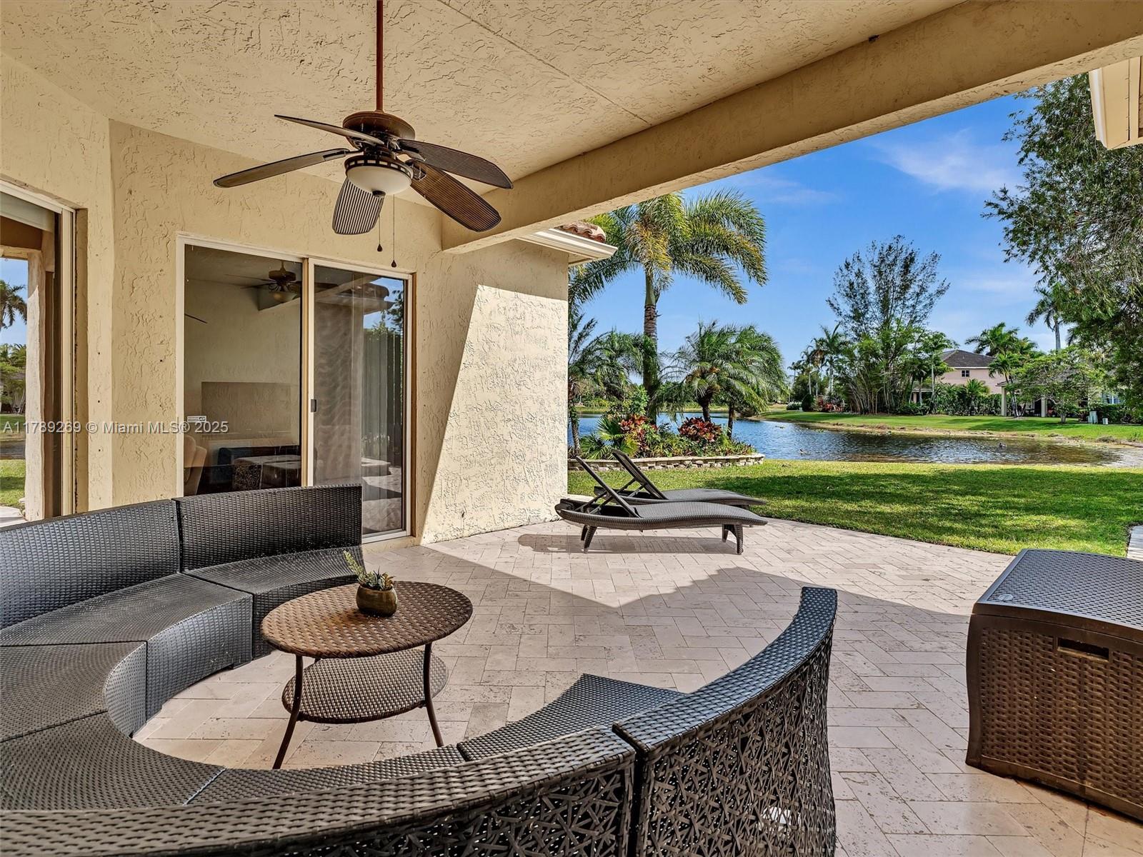 754 Sunflower Cir 754, Weston, Broward County, Florida - 4 Bedrooms  
3 Bathrooms - 