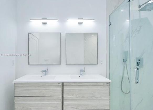 LYNDALE ADDN - Residential