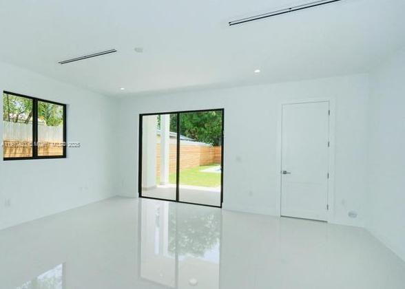 LYNDALE ADDN - Residential