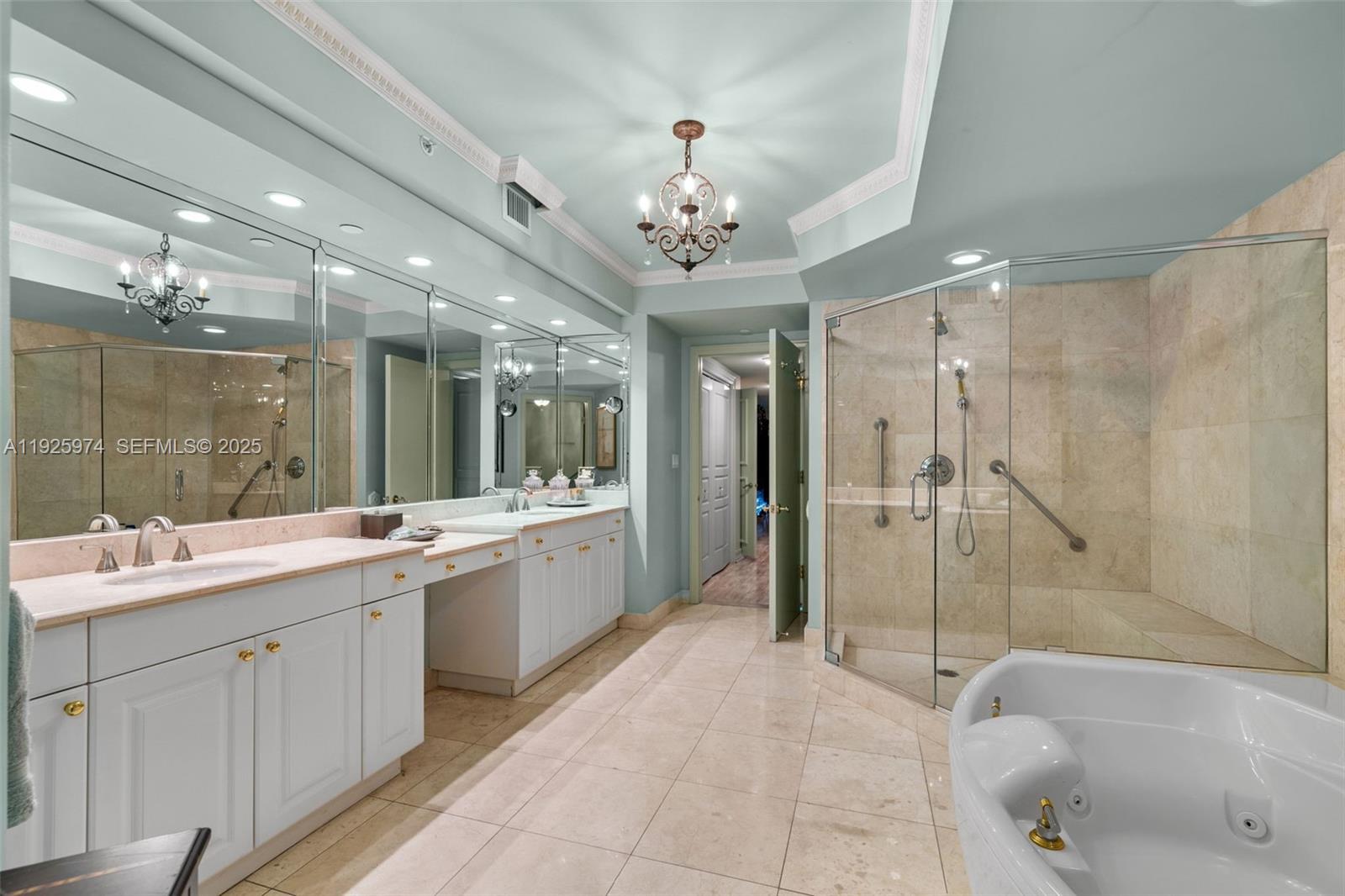 THE PENINSULA CONDO - Residential