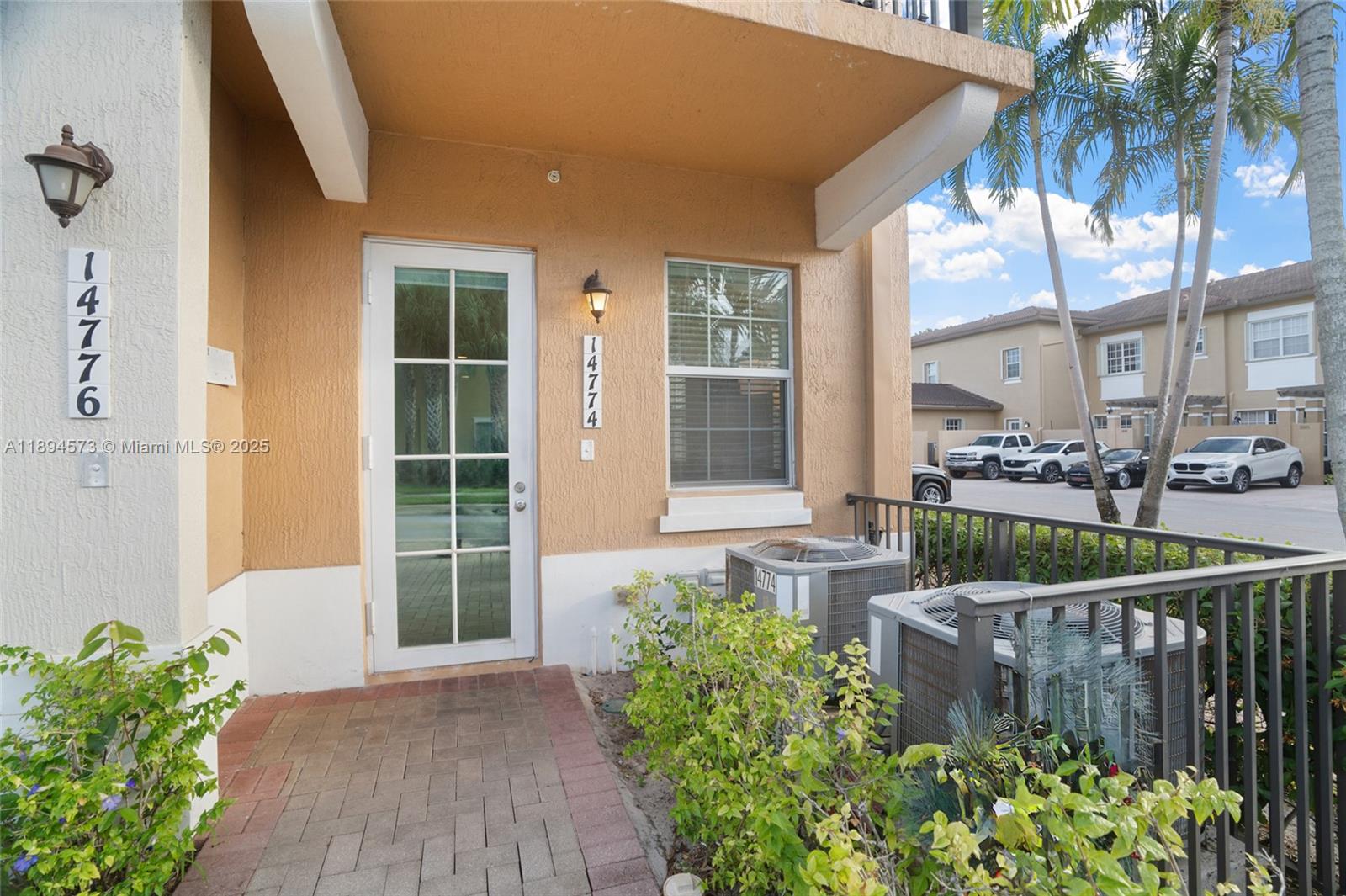 COBBLESTONE II - Residential Lease