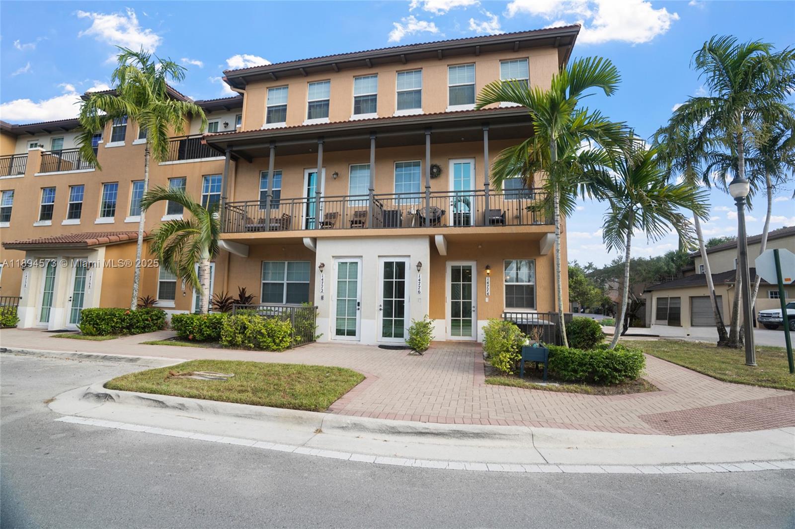 COBBLESTONE II - Residential Lease