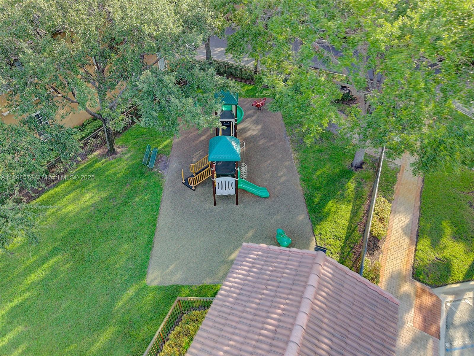 COBBLESTONE II - Residential Lease