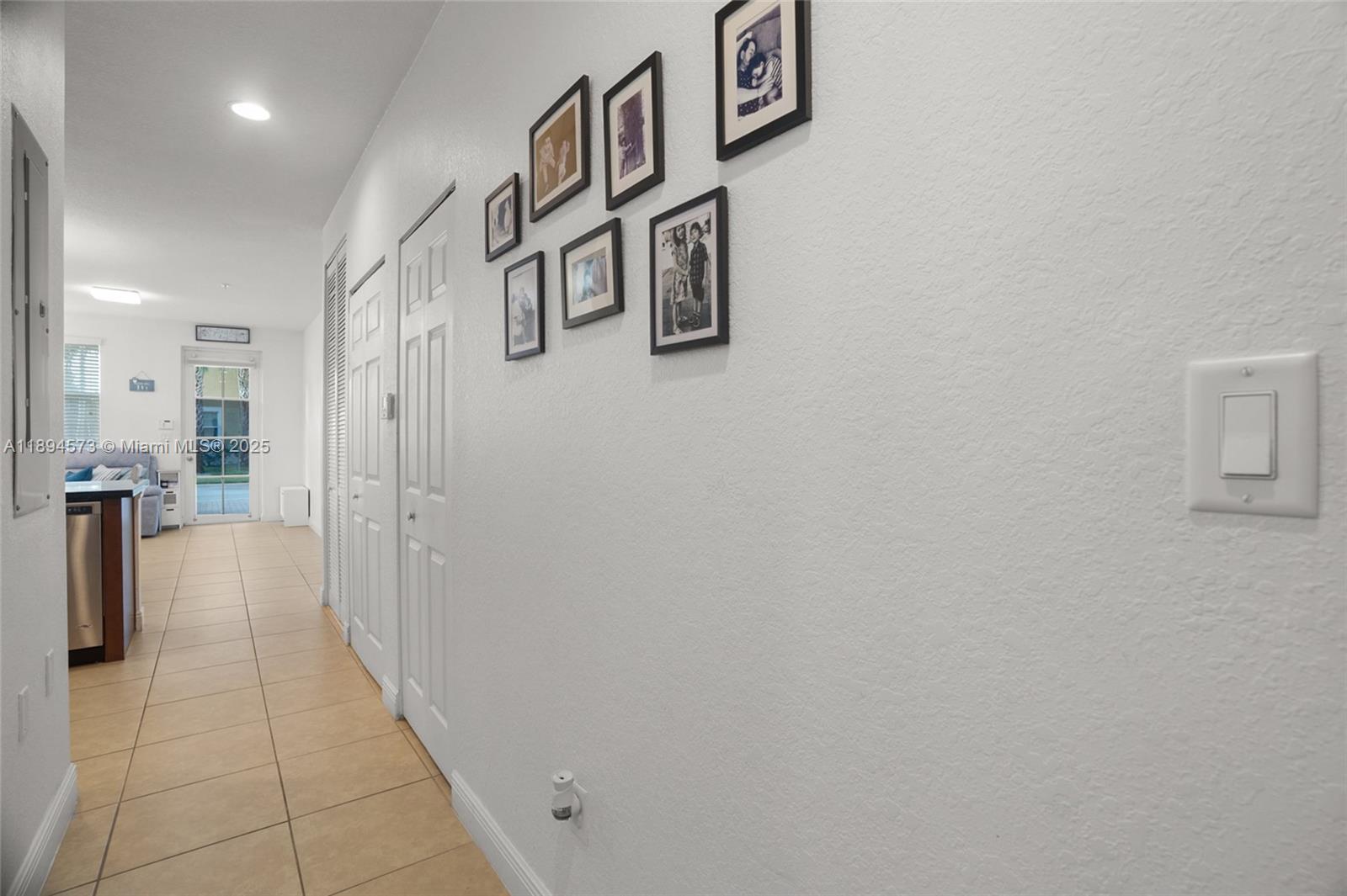 COBBLESTONE II - Residential Lease