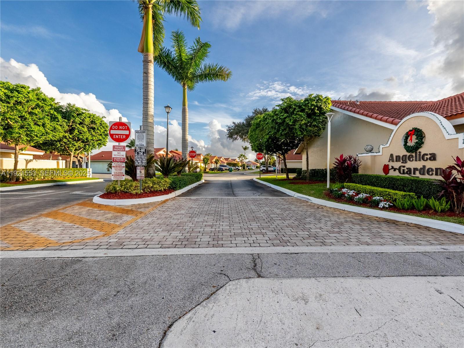 ANGELICA GARDENS AT LAKES - Residential