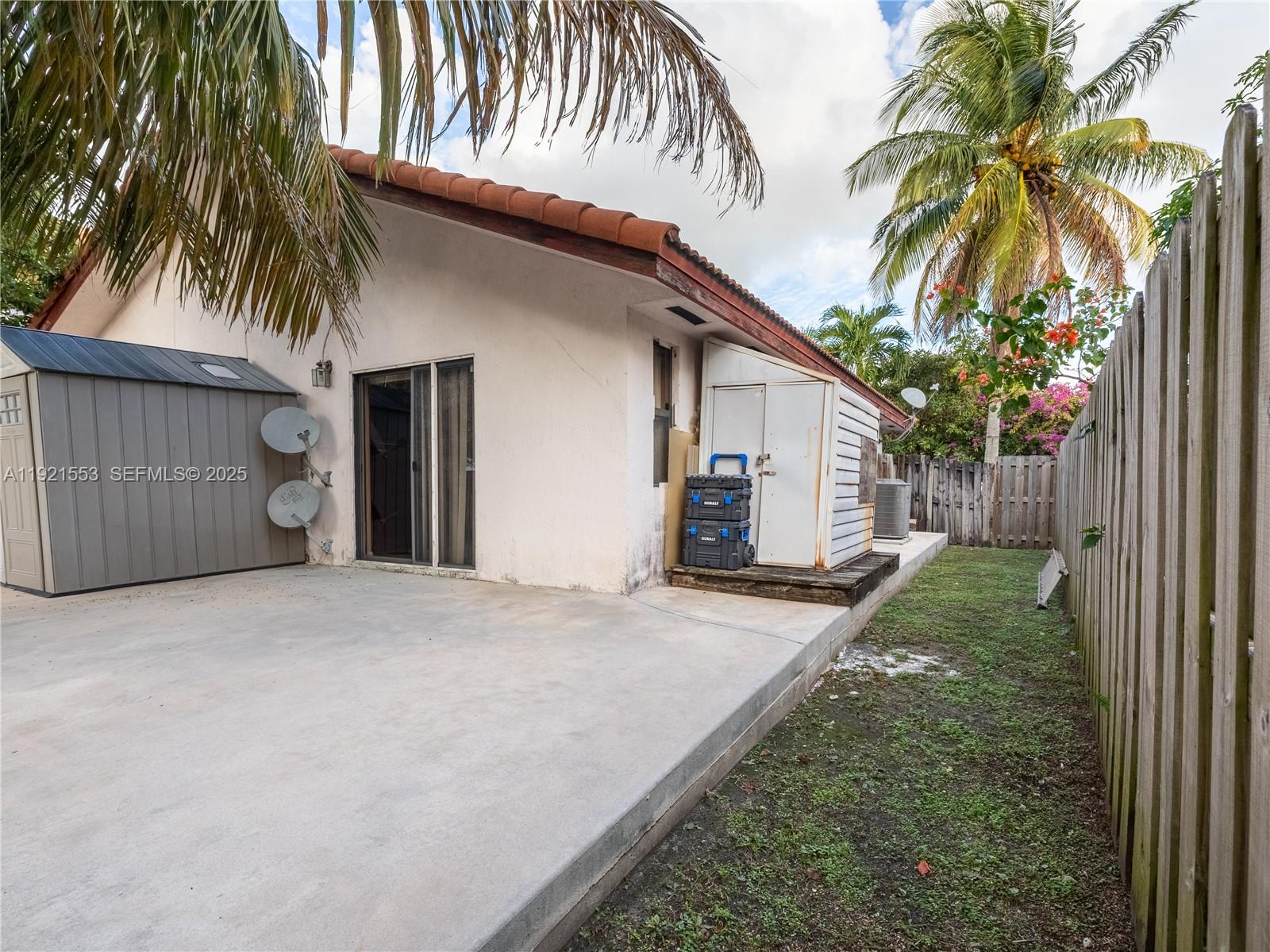 ANGELICA GARDENS AT LAKES - Residential