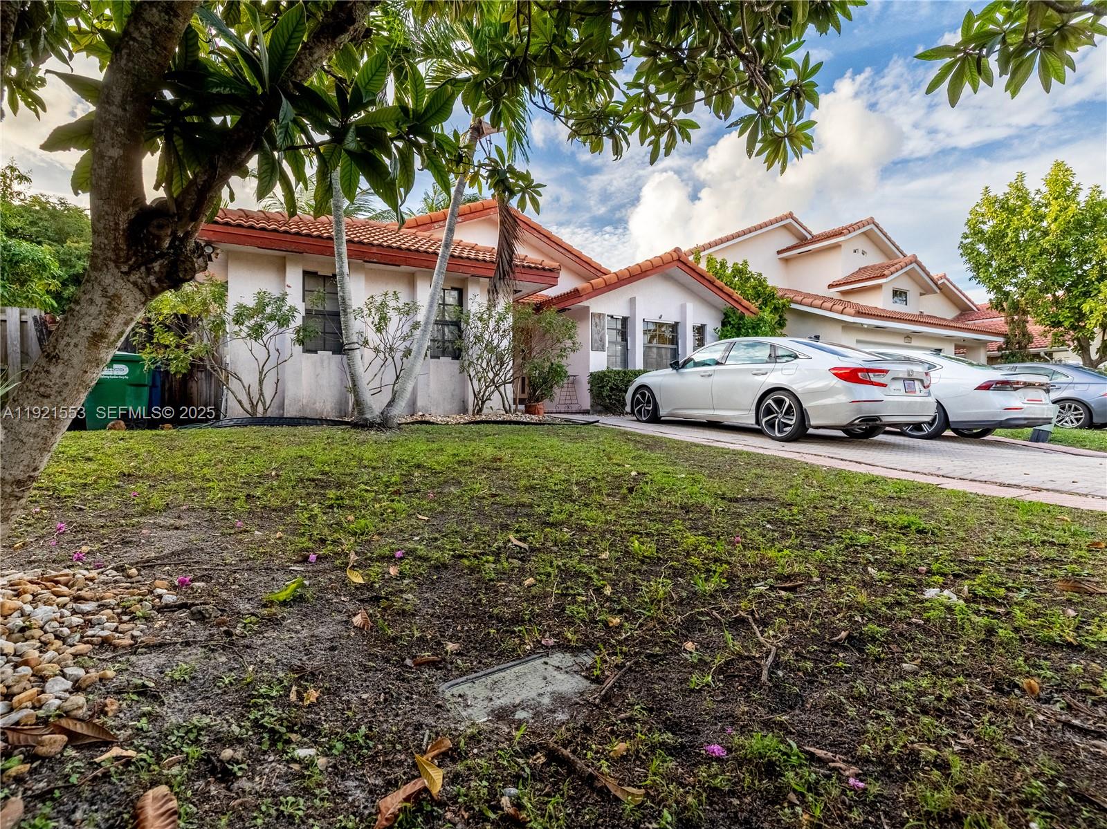 ANGELICA GARDENS AT LAKES - Residential