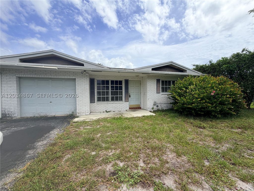 Photo of 3301 NW 63rd St, Fort Lauderdale, FL 33309 (MLS # A12034867)