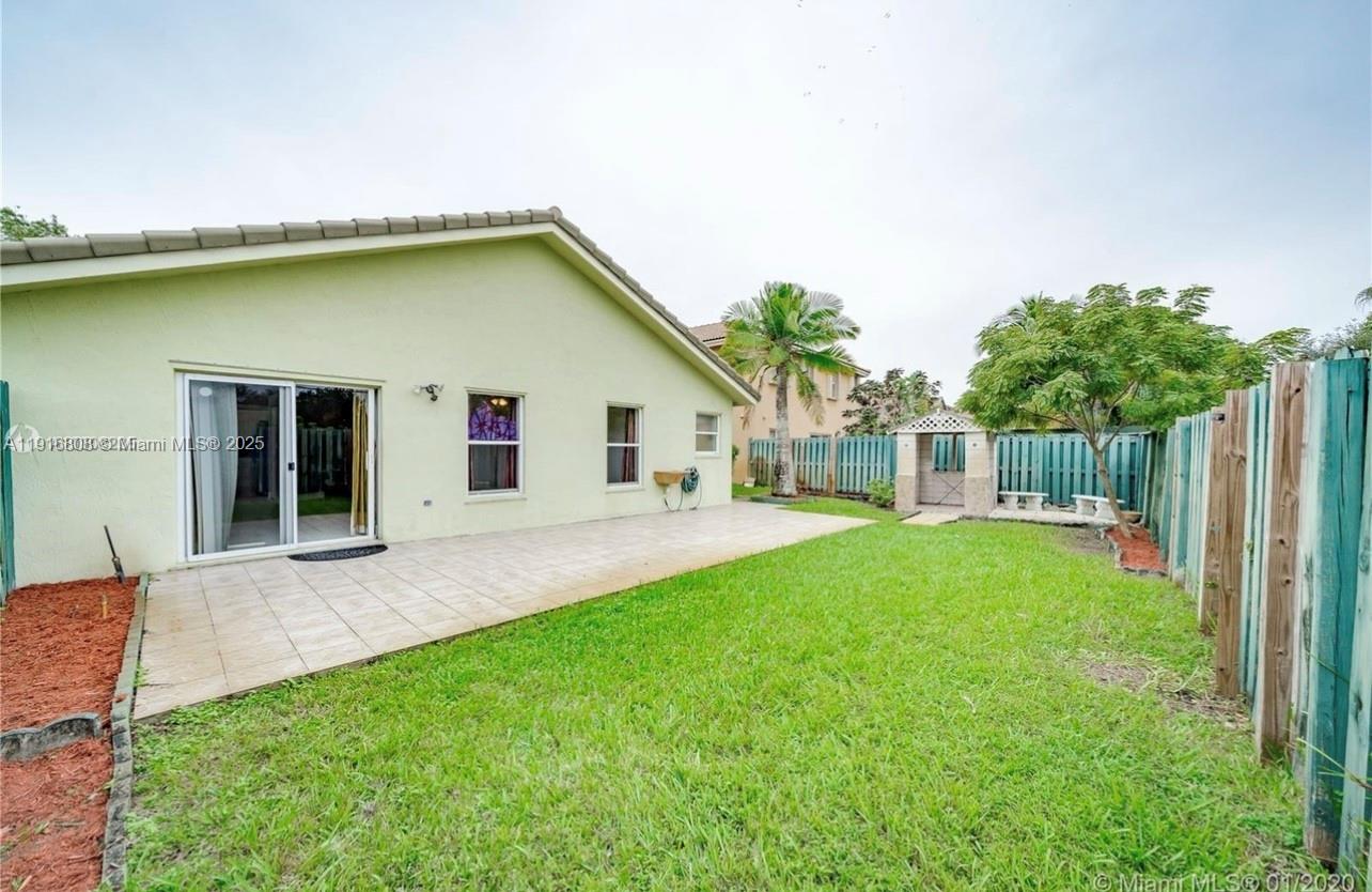 CRYSTAL POINTE - Residential Lease