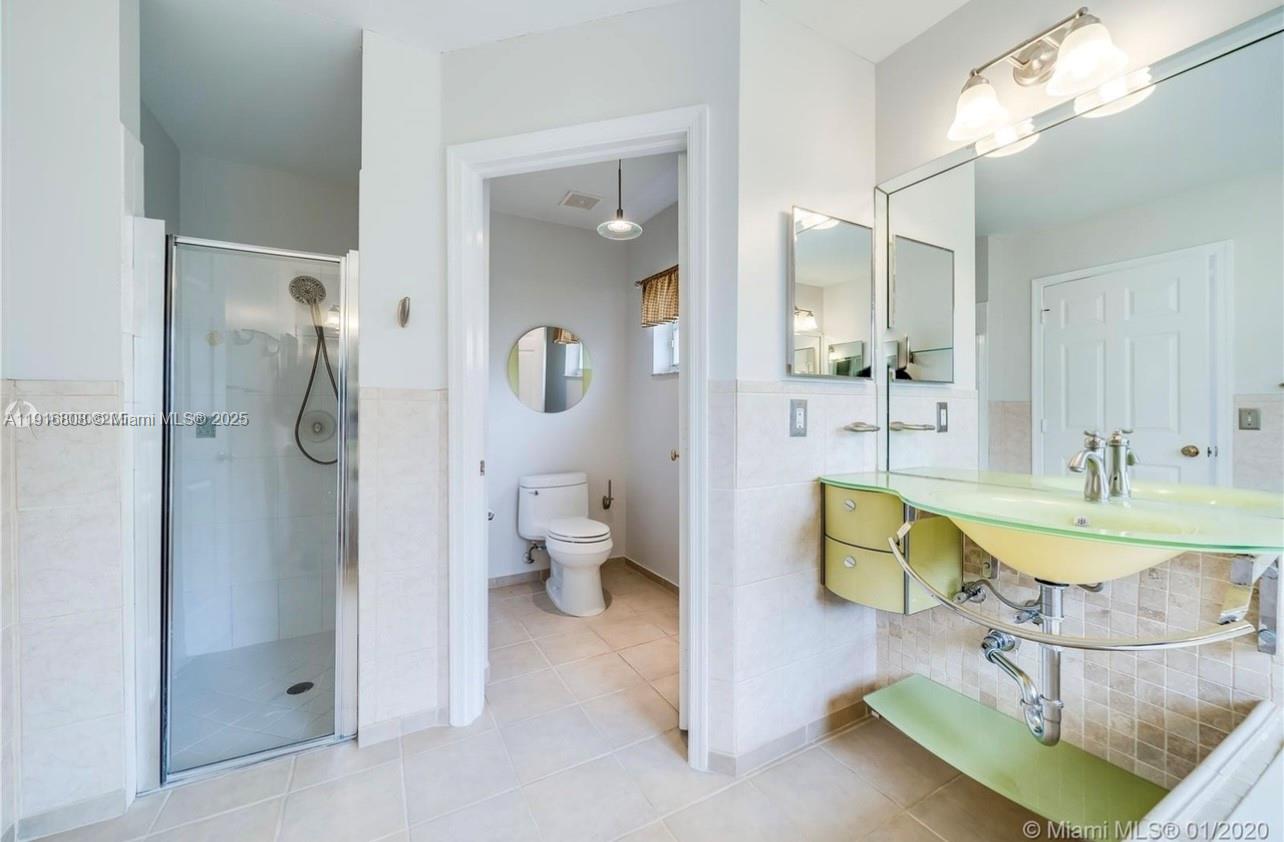 CRYSTAL POINTE - Residential Lease