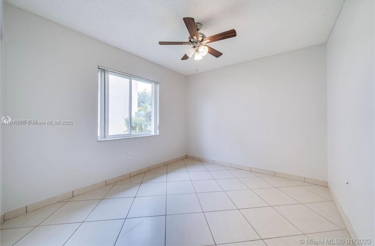 CRYSTAL POINTE - Residential Lease