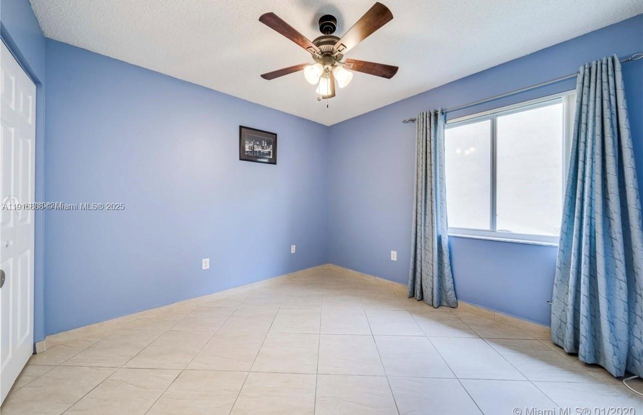 CRYSTAL POINTE - Residential Lease