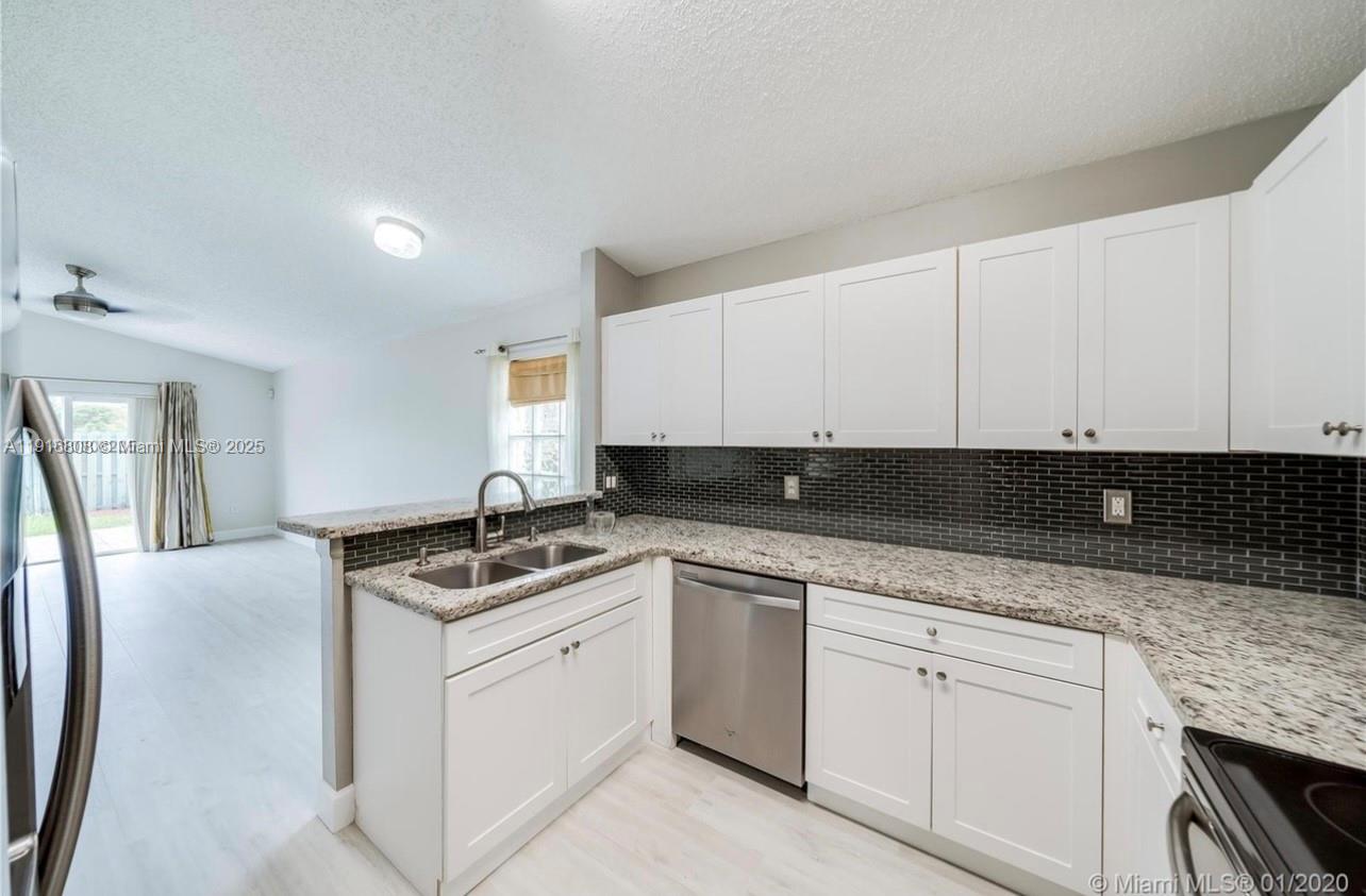 CRYSTAL POINTE - Residential Lease