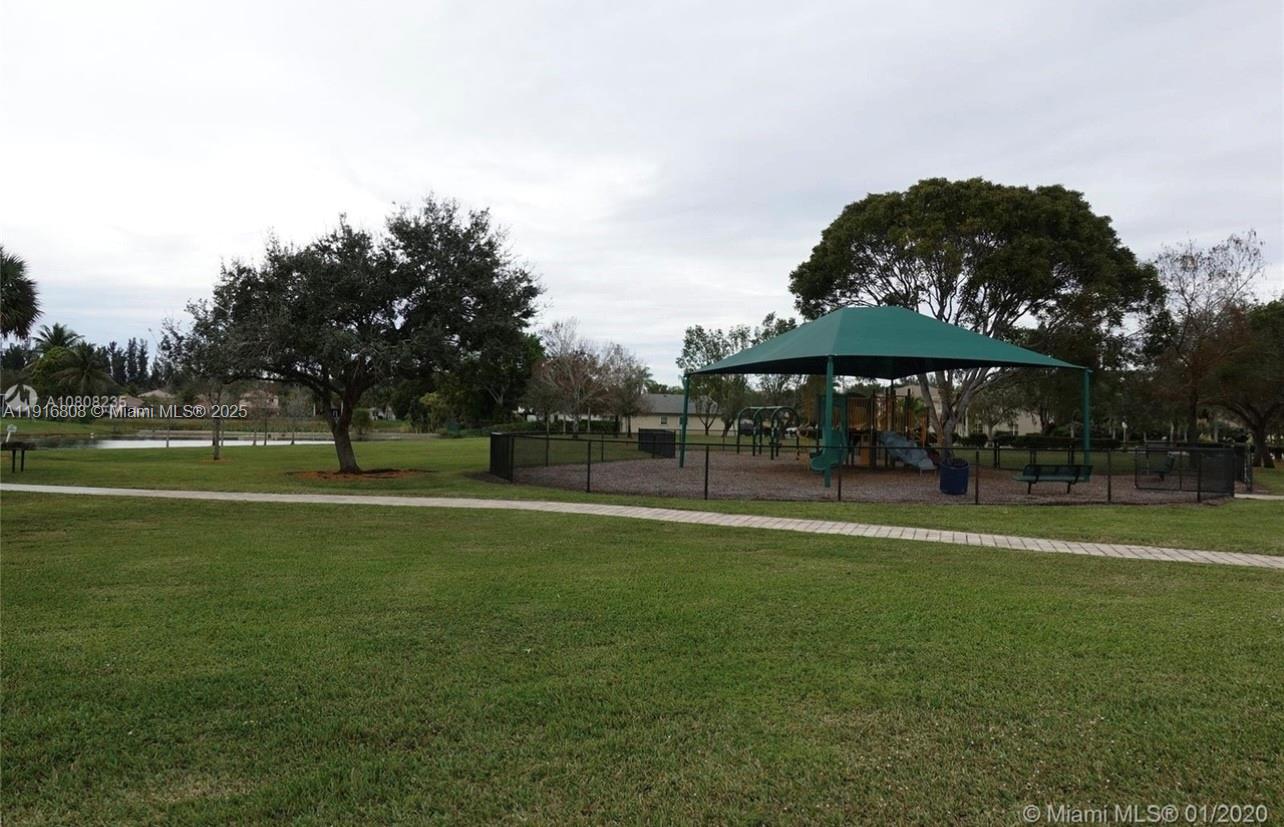 CRYSTAL POINTE - Residential Lease