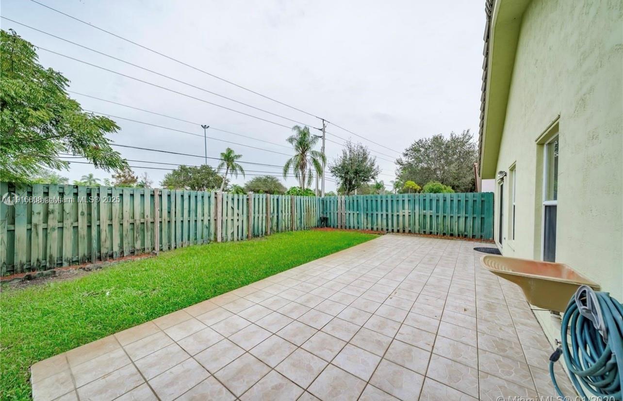 CRYSTAL POINTE - Residential Lease